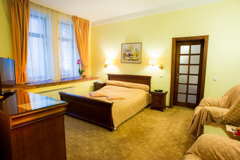 Hotel Maria Botosani Ngoại thất bức ảnh